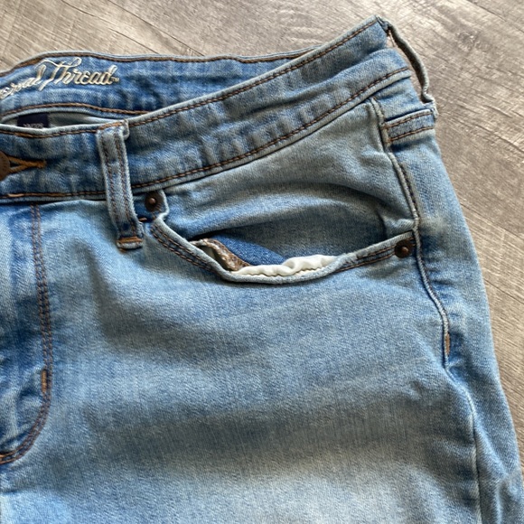 Women’s universal thread jeans - Picture 8 of 12